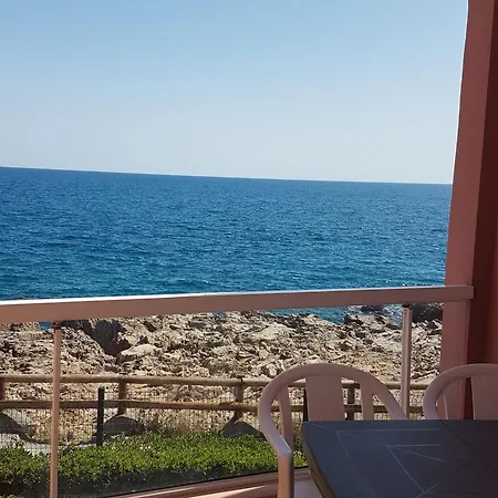 Apartment Climatise A Avec Parking Et Terrasse - Fr-1-472a-138