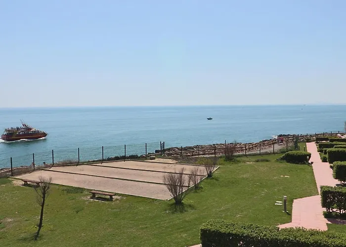 Studio Cabine Climatise Avec Parking En Bord De Mer - Fr-1-472A-138